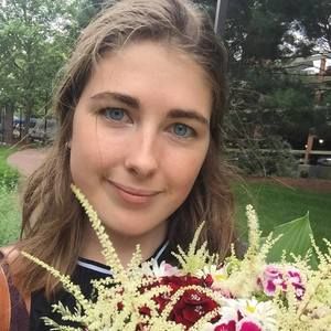 Meet your Posher, Claire